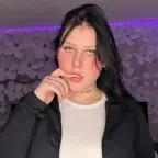𝐞𝐯𝐞𝐥𝐲𝐧 𝐟𝐫𝐞𝐞’🩷