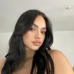 𝓩𝓸𝓮𝔂 🍑